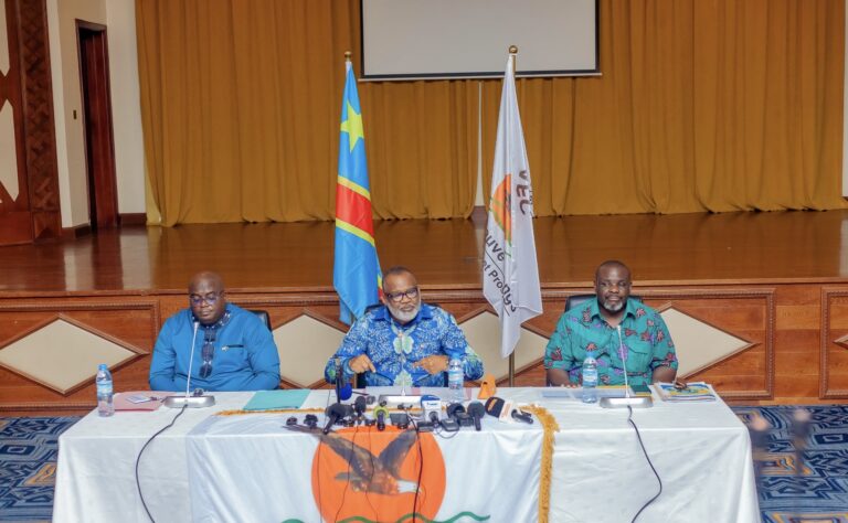 8e5f8f28-78e7-4d1b-b5e6-bf3e33beaaca